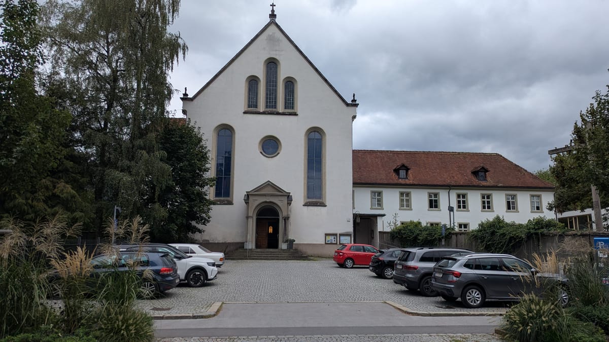 Wem gehört das Kloster?